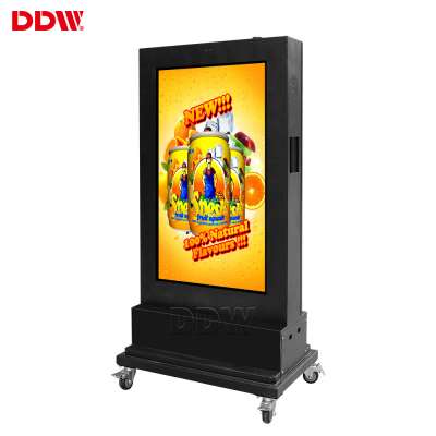 New product 32 43 49 55 65 inch waterproof high brightness digital signage totem outdoor 24v battery powered digital signage